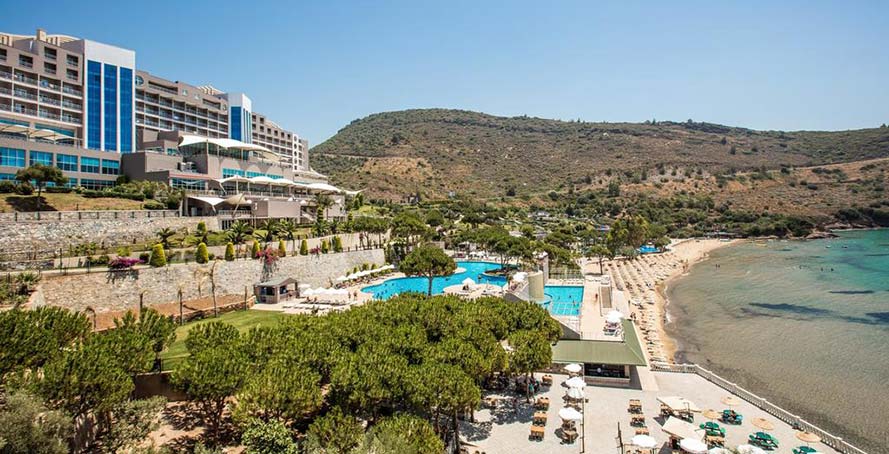 Aria Claros Beach Resort