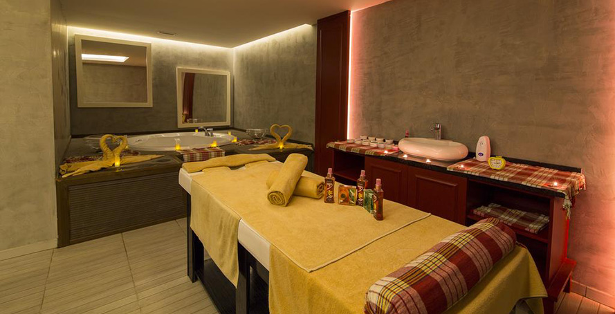 Aurum Moon Holiday Resort