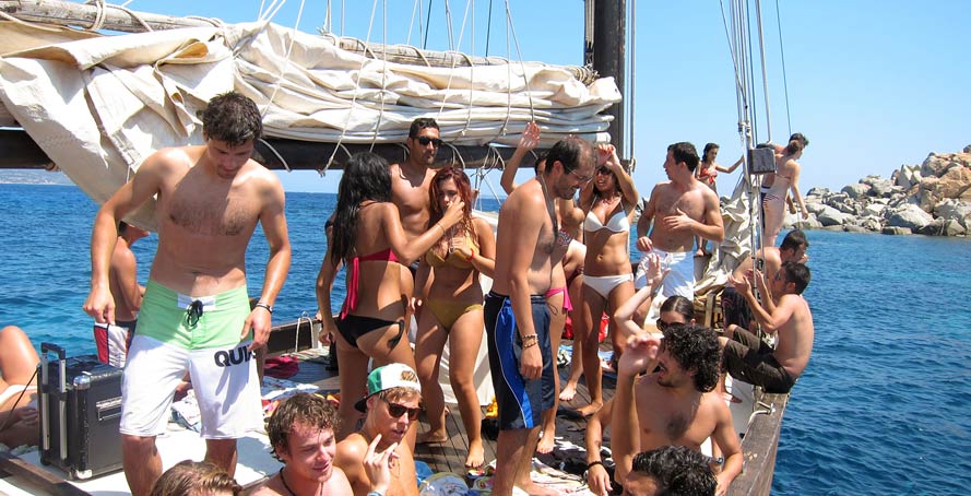 Boat Trips and Blue Cruise Tour