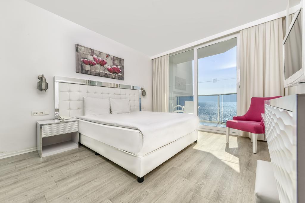 Le Bleu Hotel & Resort Kusadasi
