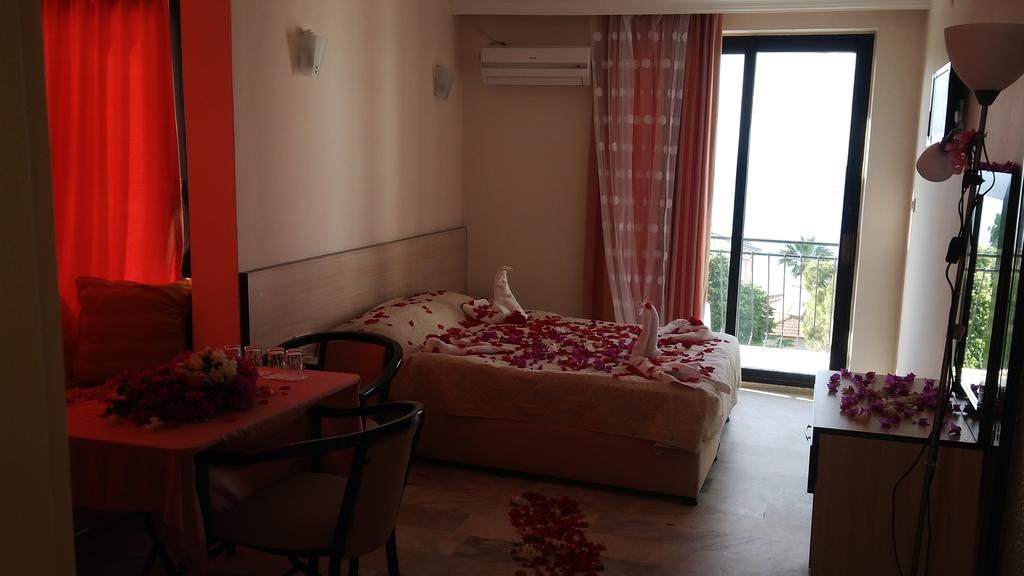 Melike Hotel Kusadasi