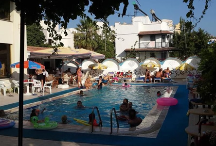 Minay Hotel