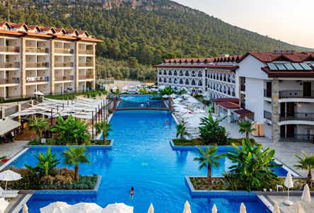 Ramada Resort Akbuk