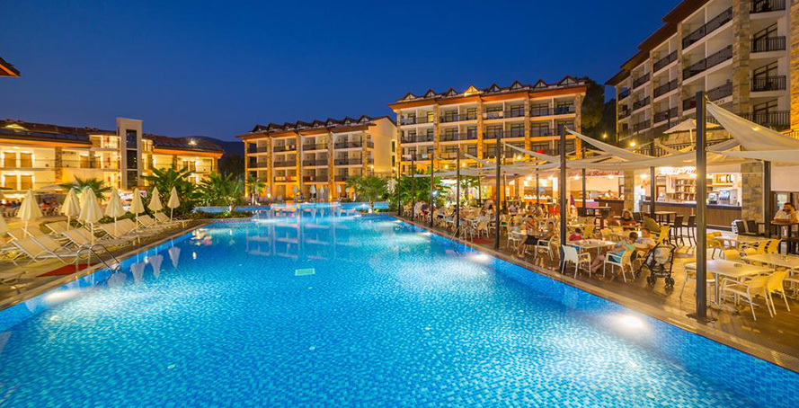 Ramada Resort Akbuk